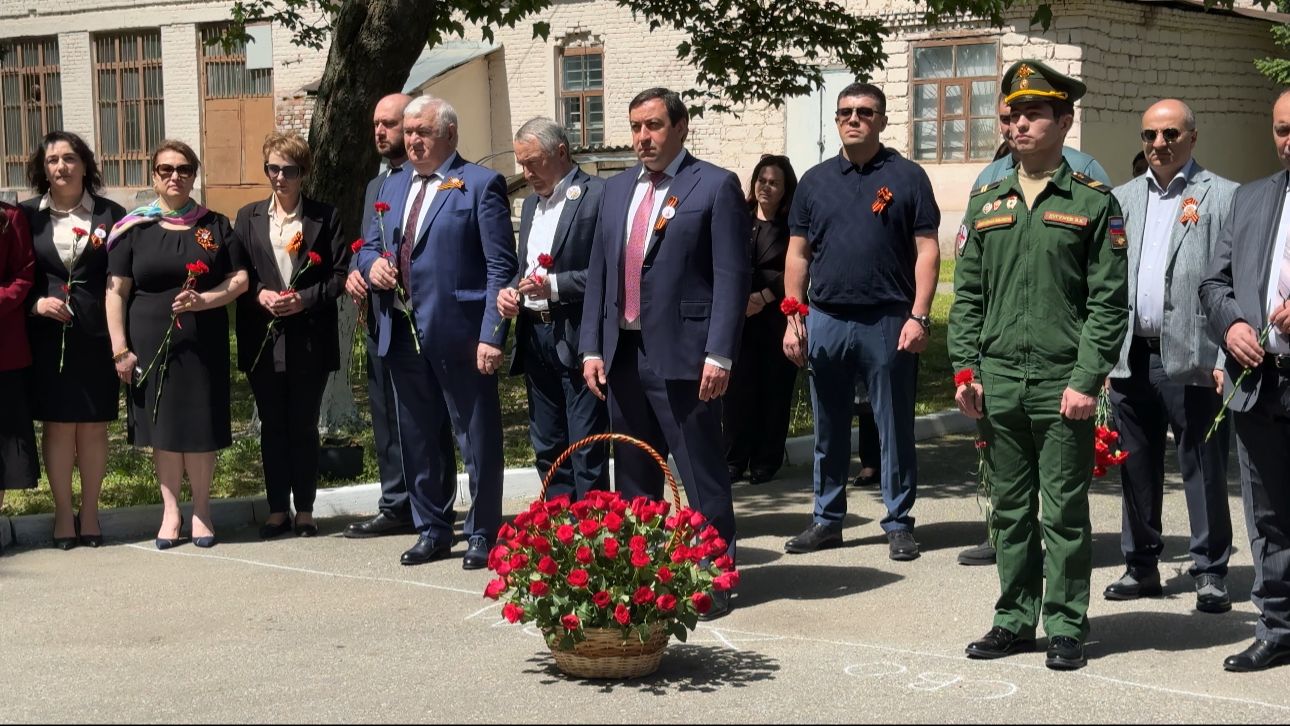Медики Кабардино-Балкарии почтили память коллег, погибших в Великой Отечественную войну