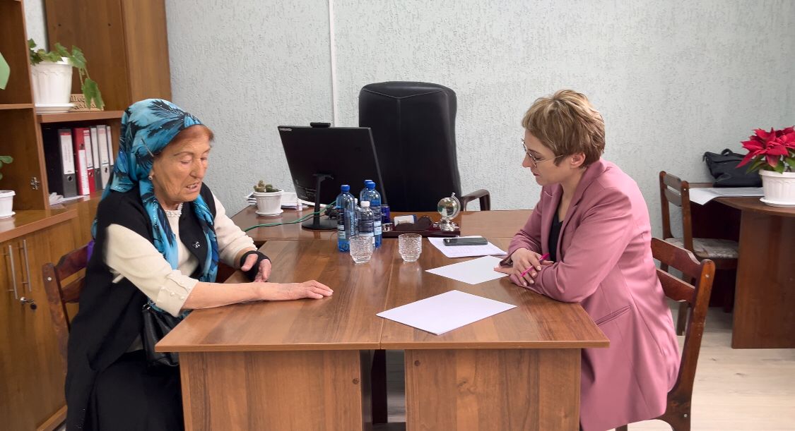 В ходе рабочего визита на отчетное собрание ЦРБ Черекского района заместитель министра здравоохранения КБР Татьяна Аникушина провела прием граждан