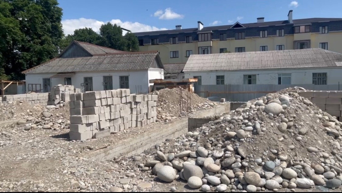 В с.Кенже началось строительство новой амбулатории