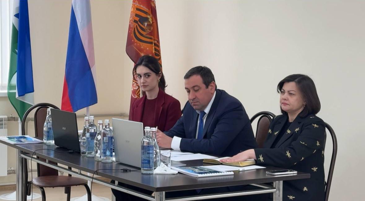 Министр здравоохранения КБР Рустам Калибатов принял участие в отчетном собрании ЦРБ Зольского муниципального района 
